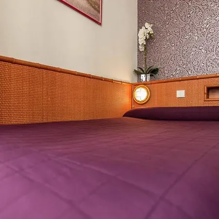 Abc Champerret Hotel 2*