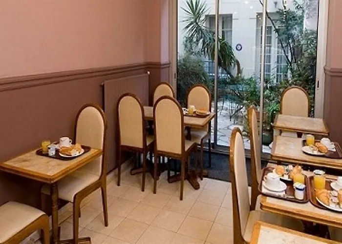 Abc Champerret Hotell 2*